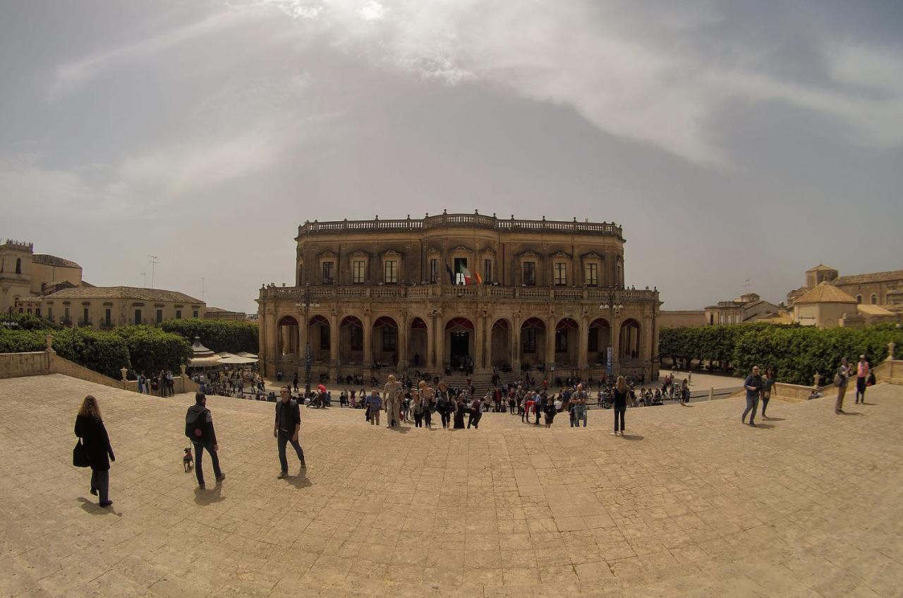 Quattroquarti Stradivari Home Noto Exterior photo